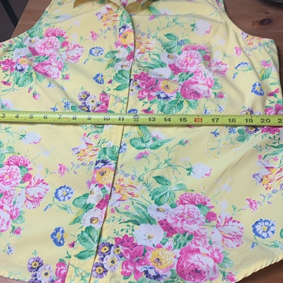 Lauren Ralph Lauren Sleeveless Button Down Floral Blouse 
100% Cotton - Picture 7 of 10